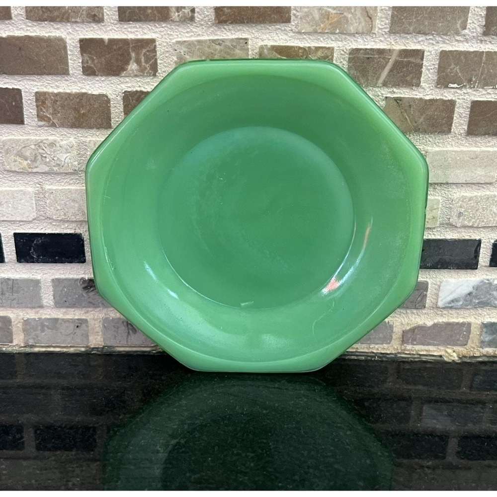 Akro Agate Child Tea‎ Set Large Octagon Green Plate Milk Glass 4"
